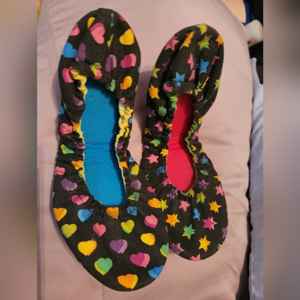 WONDERFUL PAIR OF "LITTLEMISSMATCHED" FLATS- JUST LIKE THEIR VARIETY OF SOCKS
